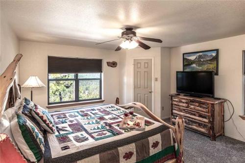 Ain't No Better View 3 Bedrooms Sleeps 8 Jetted Tub Pool Table Hot Tub - image 3