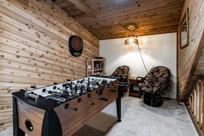 Casa Del Rey 3 Bedrooms Fireplace Hot Tub Foosball Private Sleeps 8 - image 13