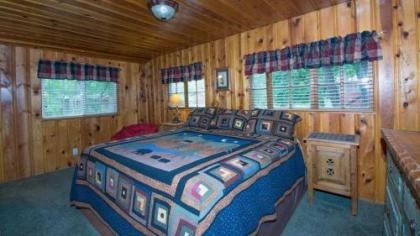 Whispering Pine Cabins-Cabin Fever - image 3