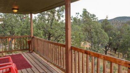 Hughes Cabin at Ruidoso with Forest View