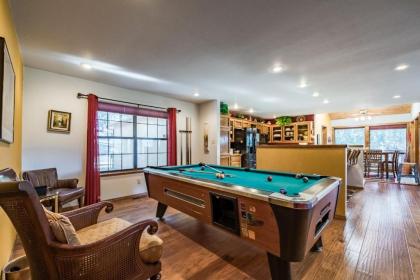 Christi and Don's Nuthouse 5 Bedrooms Sleeps 10 Pets Welcome Pool Table - image 13