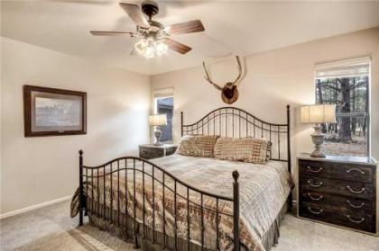 Eagle Creek Retreat 7 Bedrooms Sleeps 23 Game Room Hot Tub Pavilion - image 4