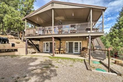 Cozy Bear Hill Cabin with Hot tub and Game Room