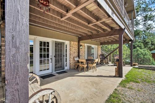 Cozy Bear Hill Cabin with Hot Tub and Game Room! - image 3