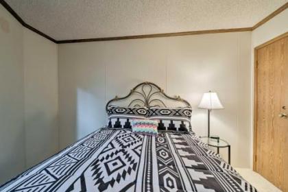 Cozy Ruidoso Condo-by Grindstone Lake and Skiing! - image 2