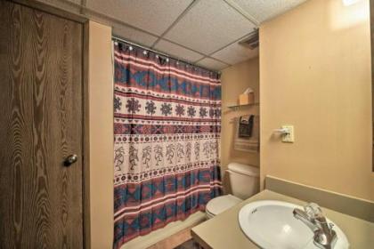 Cozy Ruidoso Condo-by Grindstone Lake and Skiing! - image 3