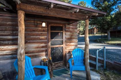 Apache Village 7 Queen Bed midtown Sleeps 2 New Mexico