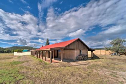 Rustic Ranch Retreat - 16 Mi to Ski Apache! - image 3