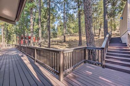 Grand Ruidoso Hideaway with Game Room and Hot Tub - image 9