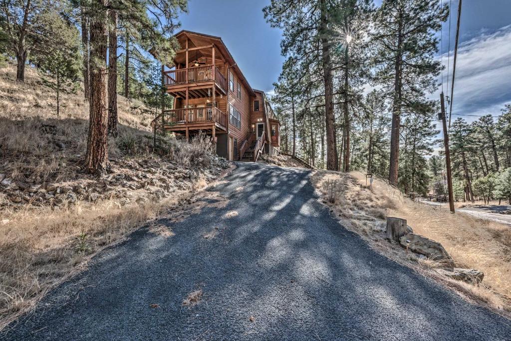 Spacious Ruidoso Cabin - Ski Hike and Fish! - main image