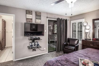 Pinon Park B2 2 BRs Hot Tub Pets Welcome WiFi Sleeps 6 - image 11