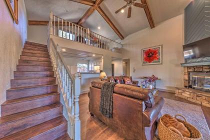 Ruidoso Retreat with Private Hot Tub and Amazing Views - image 4