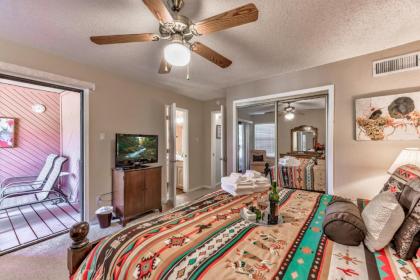 Pinon Park B11 2 BR Mountain Views Deck WiFi Sleeps 4 - image 12