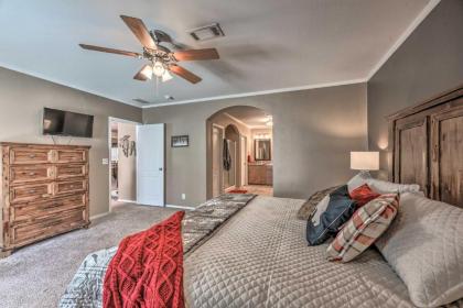 Ruidoso Retreat with Grill Central Location! - image 11