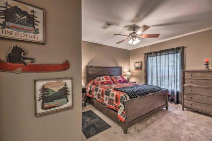 Ruidoso Retreat with Grill Central Location! - image 13