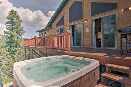 Sic em Bears mtn Cabin with Hot tub and Deck New Mexico