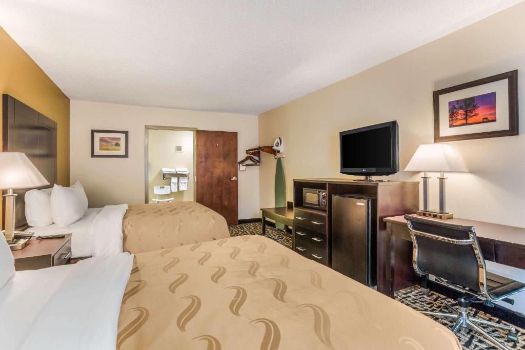 Quality Inn Russellville - image 3