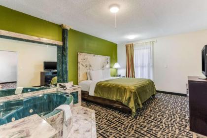 Quality Inn Russellville - image 7