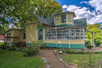 Russellville House with Garden 9 min Walk to main St