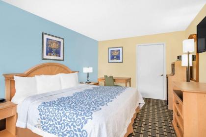 Days Inn by Wyndham Ruther Glen Kings Dominion Area - image 12