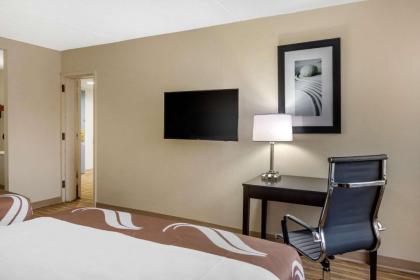 Quality Inn & Suites - image 15