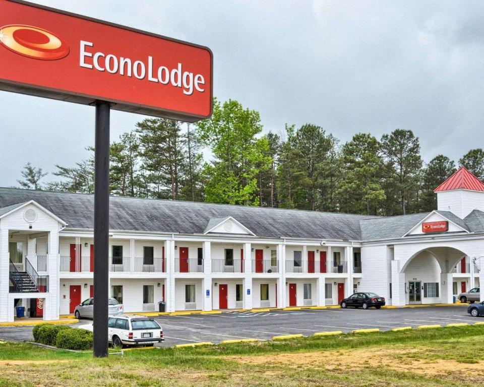 Econo Lodge Ruther Glen - image 7