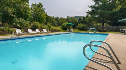 Best Western Inn & Suites Rutland-Killington - image 2