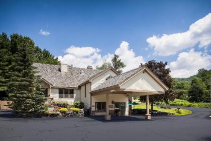 Best Western Inn & Suites Rutland-Killington - image 5