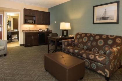 Comfort Inn - image 5