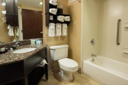 Comfort Inn - image 9