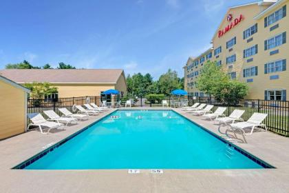 Ramada by Wyndham Saco/Old Orchard Beach Area - image 3