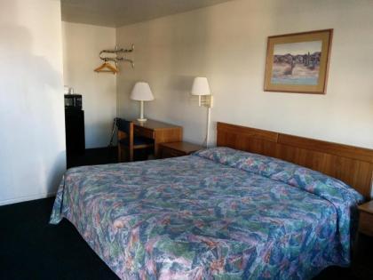 Economy Inn Safford - image 11