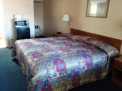 Economy Inn Safford - image 14