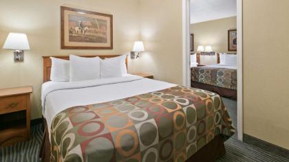 Best Western Desert Inn - image 12