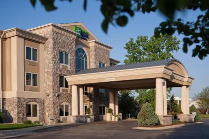 Holiday Inn Express Hotel & Suites Saginaw an IHG Hotel - image 18