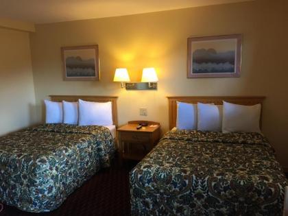 Relax Inn - Saginaw - image 11