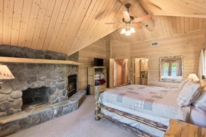 Antler Cove Log Home - image 14