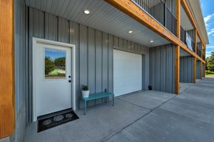 Modern Apt - 7 Mi to St Anthony Sand Dunes! - image 10