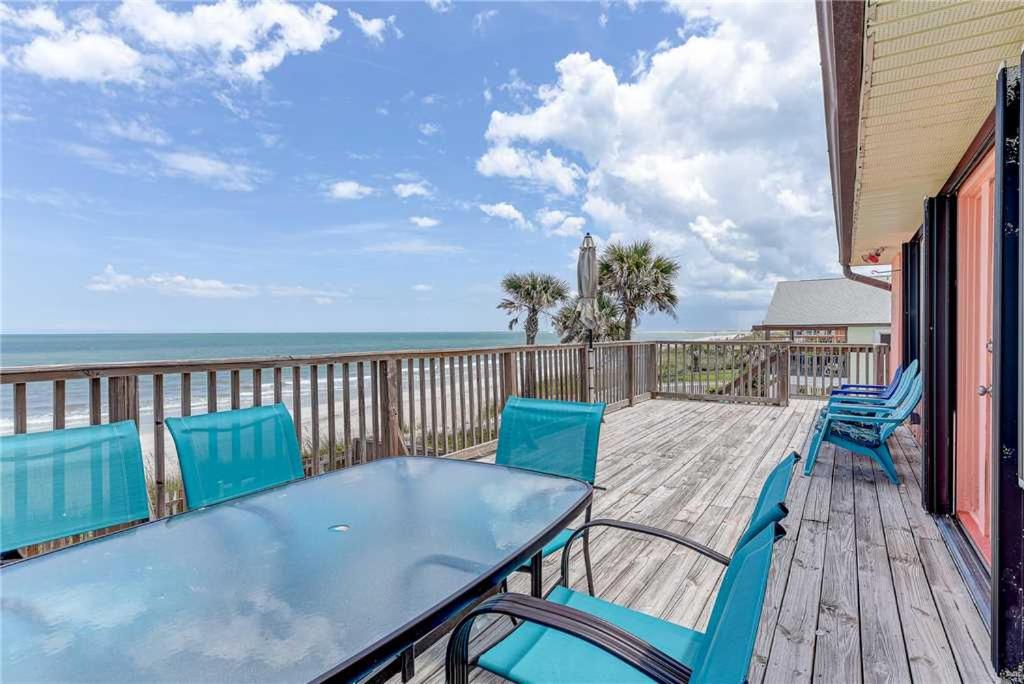 Dreamview Beach Front 3 Bedrooms Wifi Sleeps 10 - main image