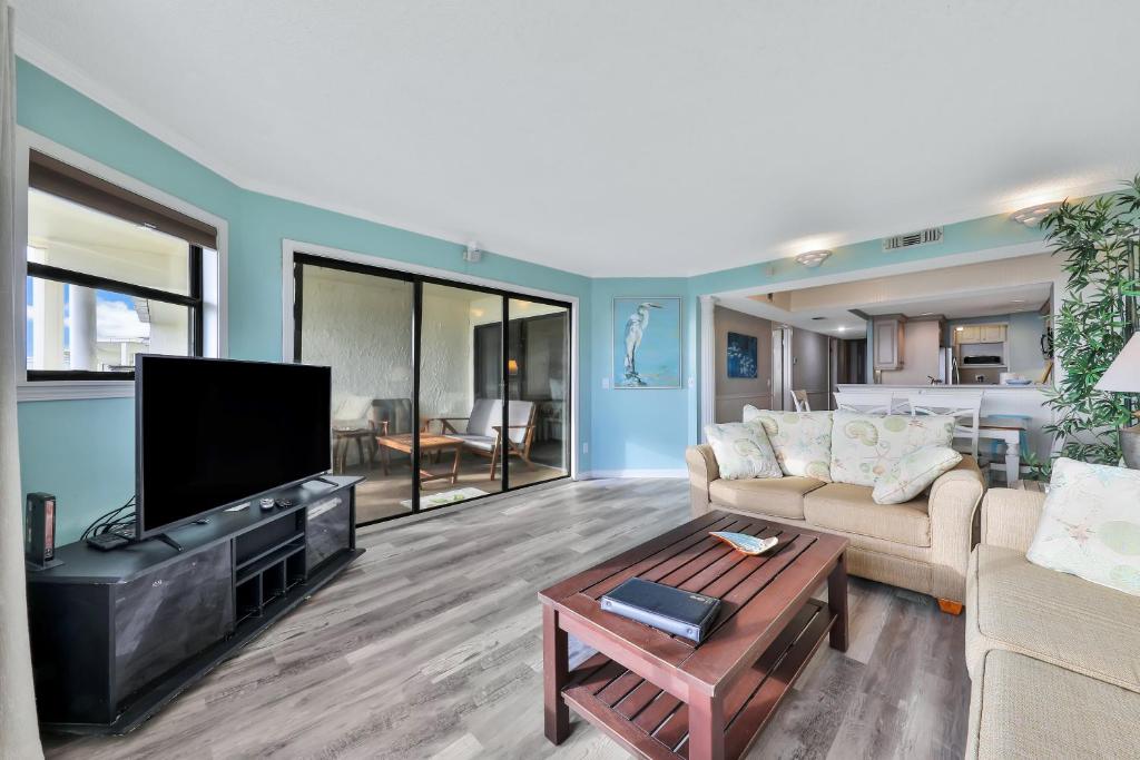 Colony Reef Condo Oceanfront Dream - image 3