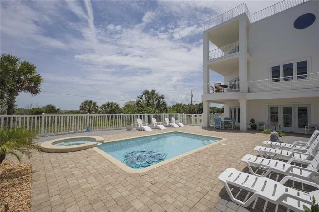 Endless Views 4 Bedrooms Wi-Fi Ocean View Private Pool Sleeps 12 - main image