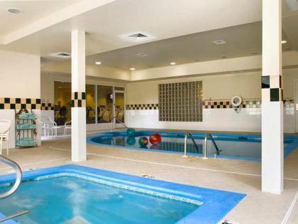 Hilton Garden Inn Saint Charles - image 1