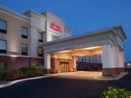 Hampton Inn  Suites ChicagoSaint Charles Saint Charles