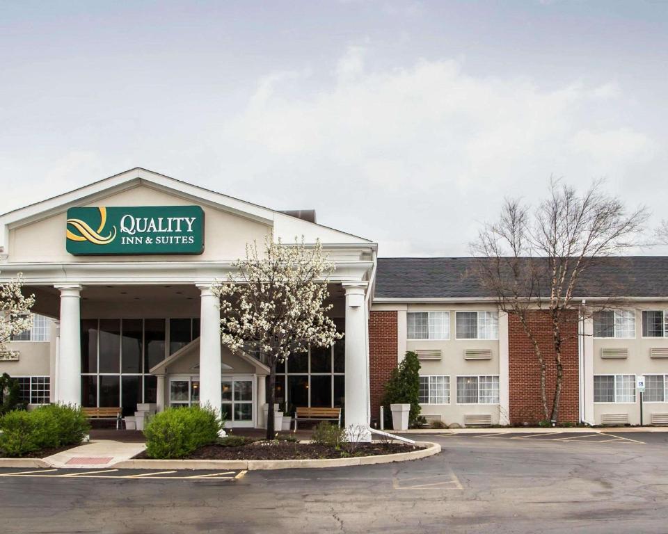 Quality Inn and Suites St Charles -West Chicago - main image