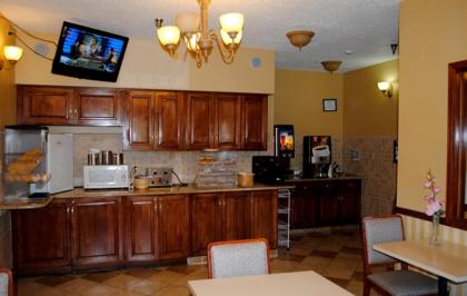 Geneva Motel Inn - image 12