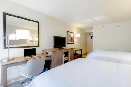 Hampton Inn St. Louis-St. Charles - image 16