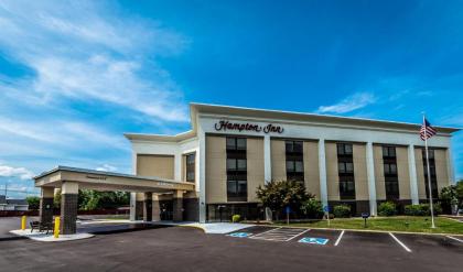 Hampton Inn St. Louis-St. Charles - image 7