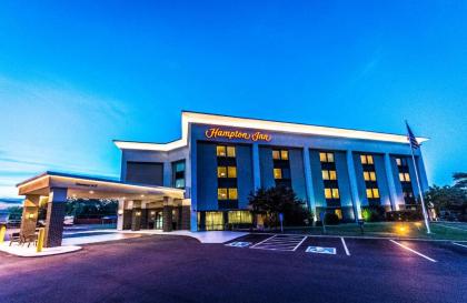 Hampton Inn St. Louis-St. Charles - image 8