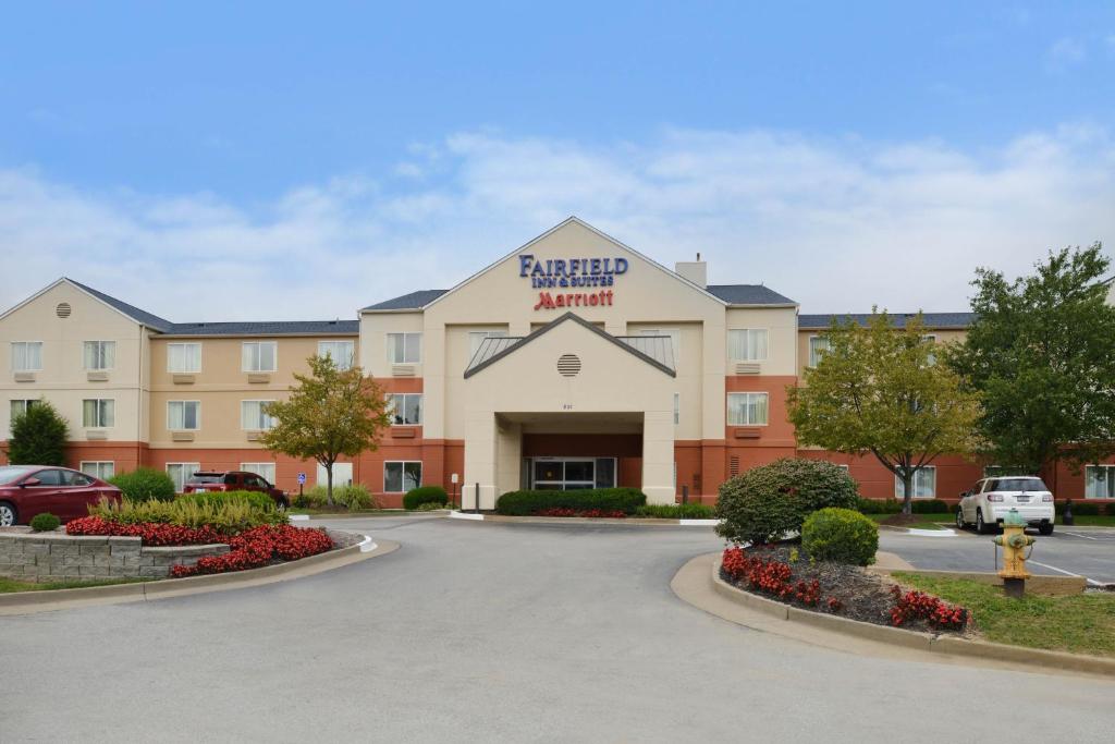 Fairfield Inn St. Louis St. Charles - main image