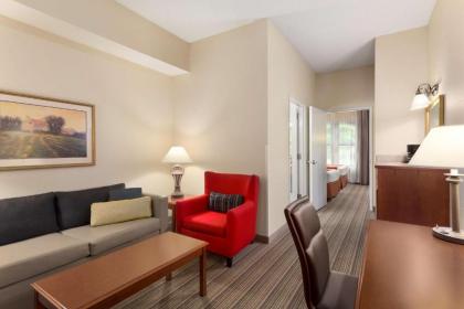 Country Inn & Suites by Radisson St. Charles MO - image 9